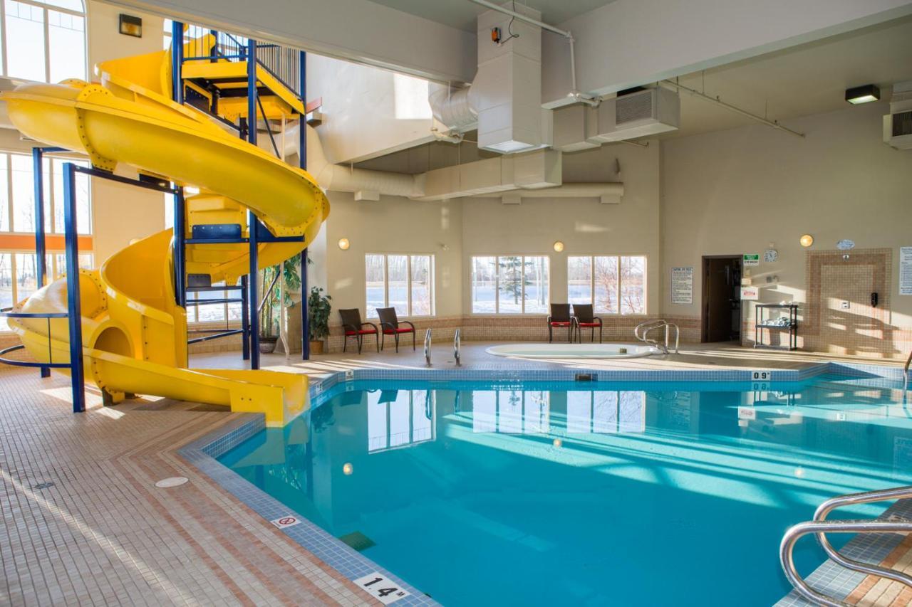 High Prairie Peavine Inn & Suites מראה חיצוני תמונה
