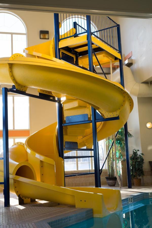 High Prairie Peavine Inn & Suites מראה חיצוני תמונה