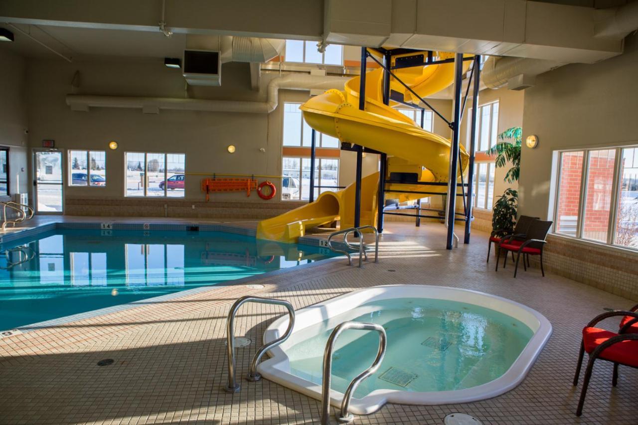 High Prairie Peavine Inn & Suites מראה חיצוני תמונה
