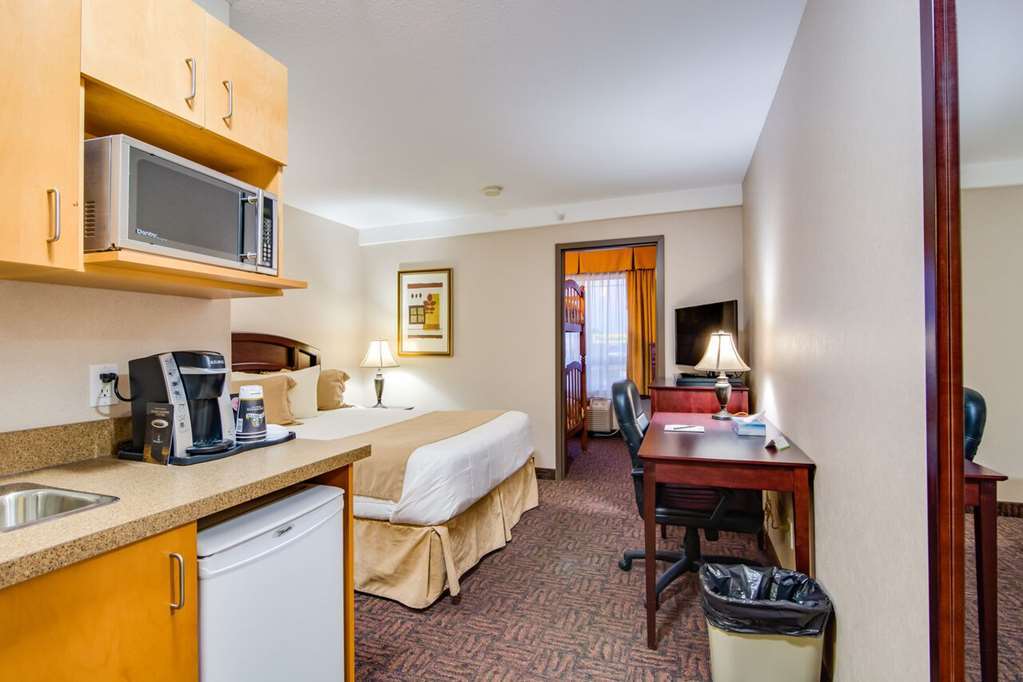 High Prairie Peavine Inn & Suites חדר תמונה