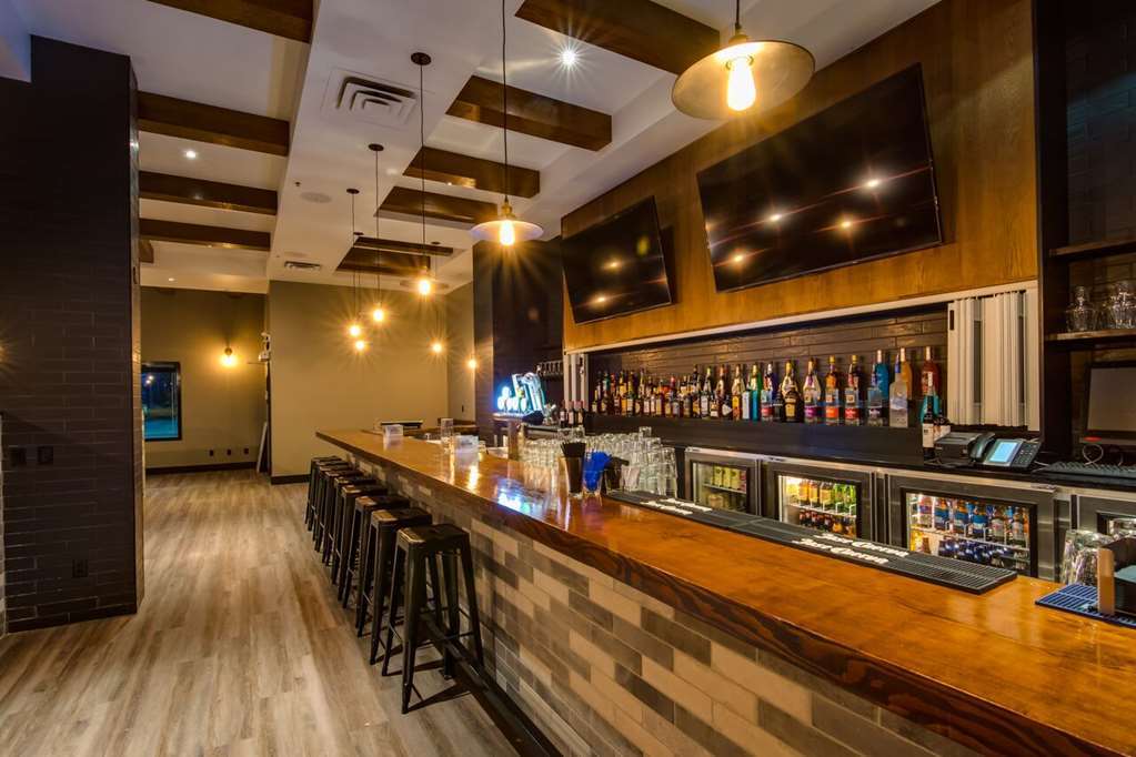 High Prairie Peavine Inn & Suites מסעדה תמונה