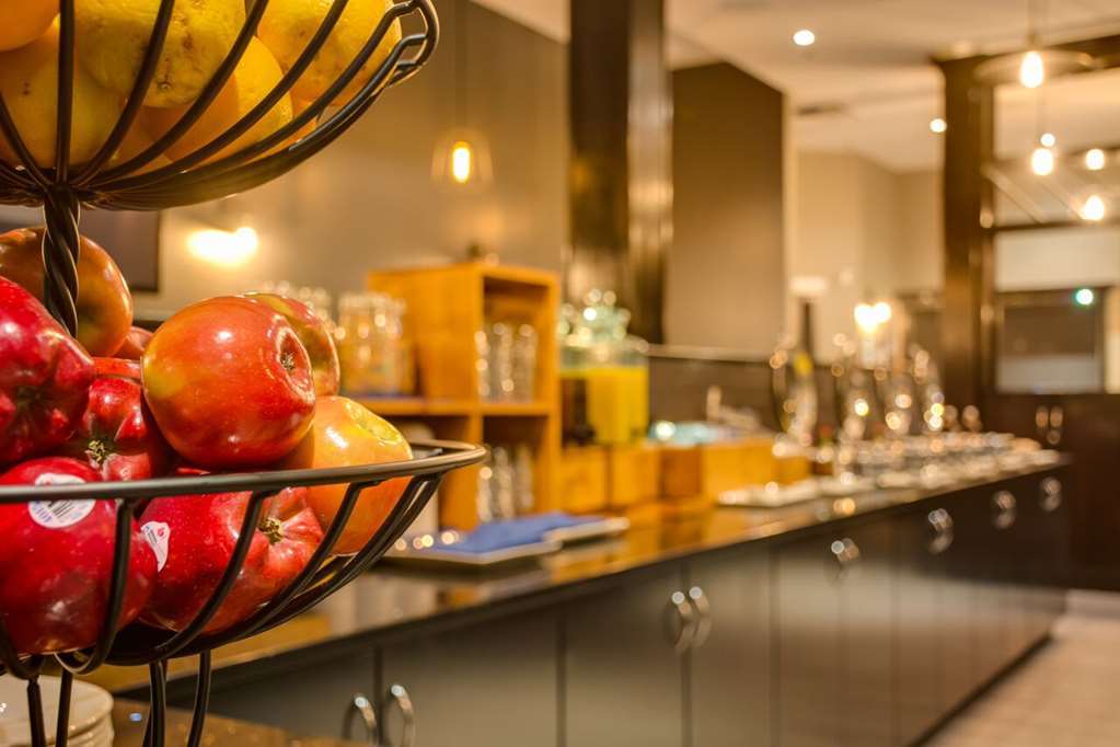 High Prairie Peavine Inn & Suites מסעדה תמונה