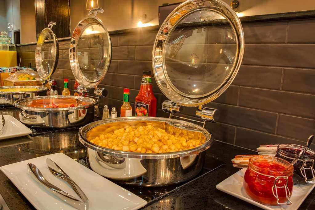 High Prairie Peavine Inn & Suites מסעדה תמונה